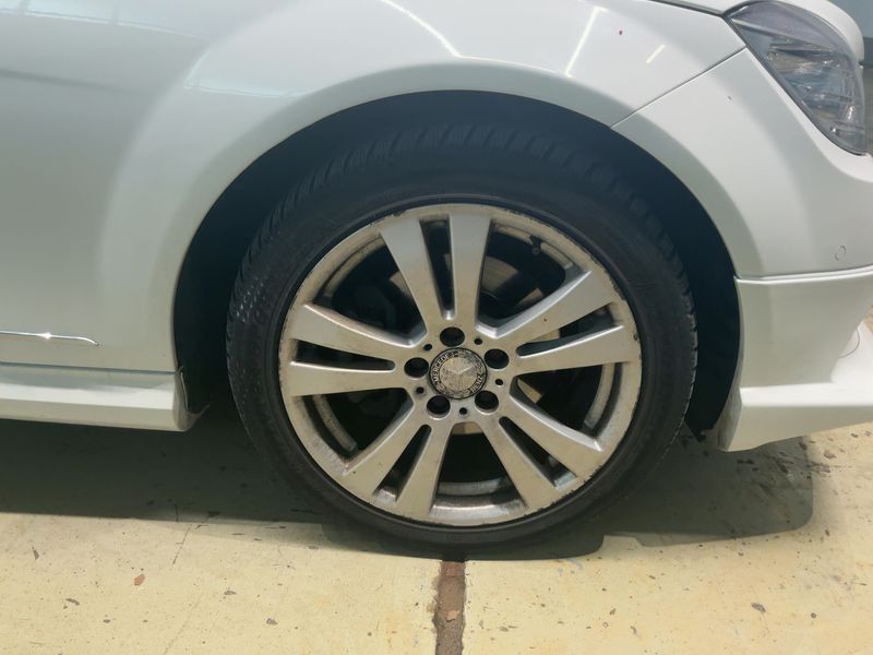 Mercedes-Benz C-Klasse C 300 4Matic Avantgarde 2011 – снимка 11