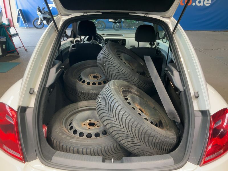 Volkswagen Beetle 1.2 TSI Design 2012 – снимка 16