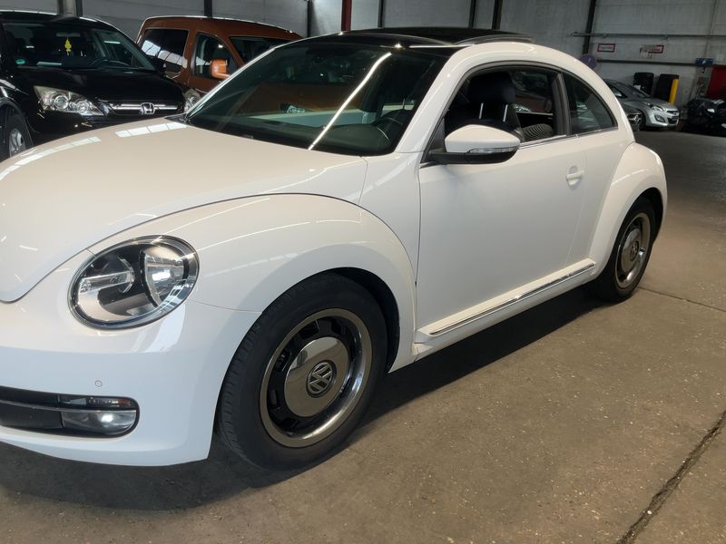 Volkswagen Beetle 1.2 TSI Design 2012 – снимка 2