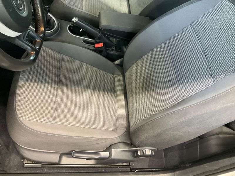 Volkswagen Beetle 1.2 TSI Design 2012 – снимка 42