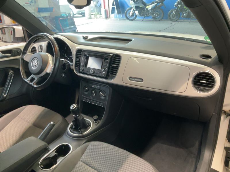 Volkswagen Beetle 1.2 TSI Design 2012 – снимка 18