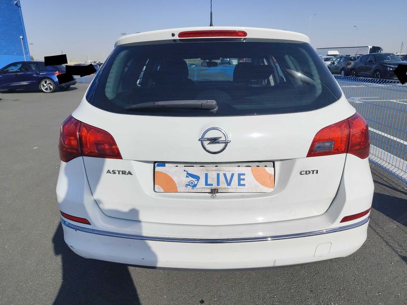 Opel Astra 1.6 CDTI DPF Selective 2015 – снимка 4