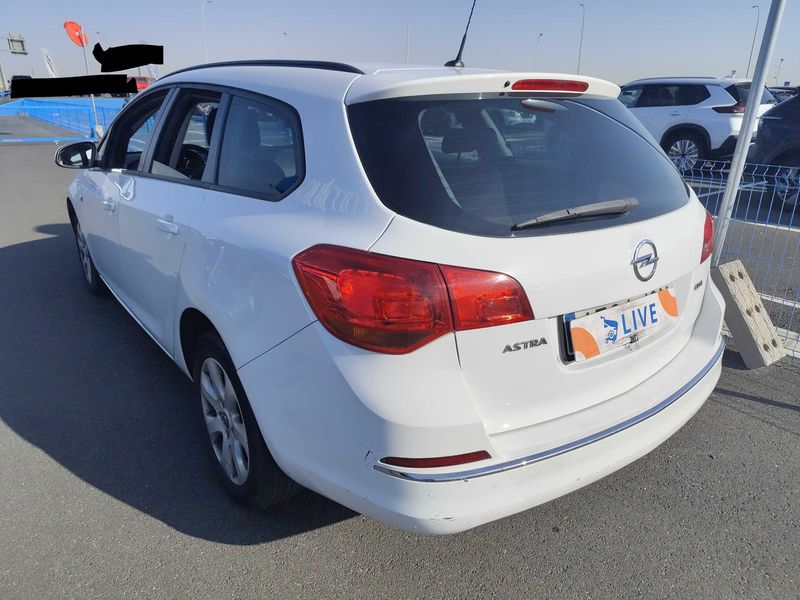 Opel Astra 1.6 CDTI DPF Selective 2015 – снимка 3