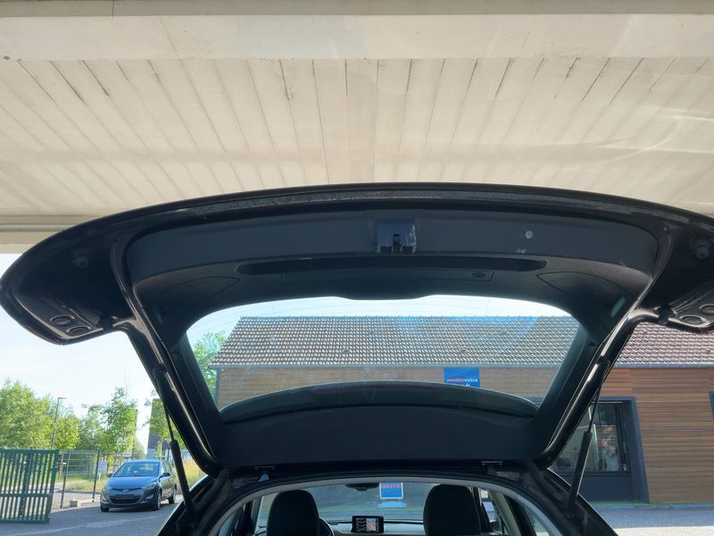 Audi Q3 2.0 TDI Ambiente 2013 – снимка 15