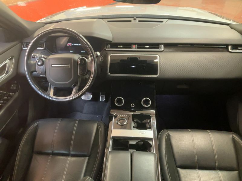 Land Rover Range Rover Velar 2.0 Diesel S R-Dynamic 2017 – снимка 17