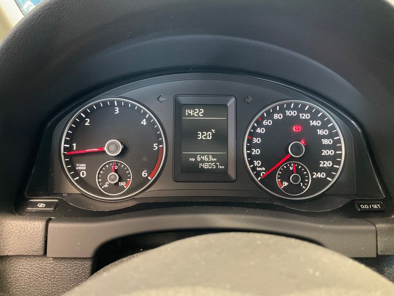 Volkswagen Golf VI Plus 1.6 TDI Trendline 2010 – снимка 4