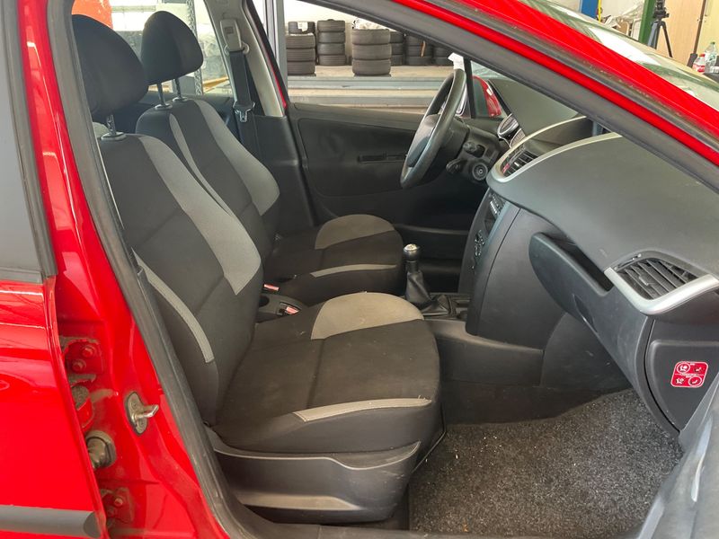 Peugeot 207 1.6 HDi Urban Move 2009 – снимка 3
