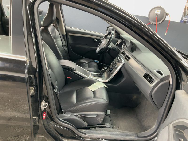 Volvo V70 2.0 D4 Momentum 2014 – снимка 17