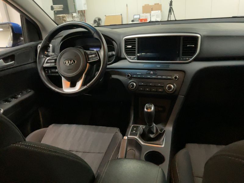 Kia Sportage 1.6 Emotion 2WD 2020 – снимка 17