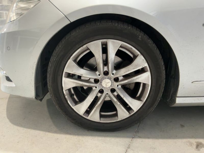 Mercedes-Benz E-Klasse E 220 CDI BlueEfficiency Avantgarde 2012 – снимка 3