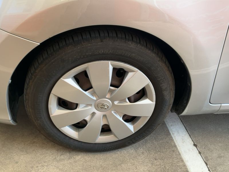Toyota Auris 1.4 Turbodiesel Live 2010 – снимка 3