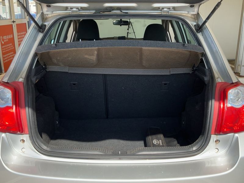 Toyota Auris 1.4 Turbodiesel Live 2010 – снимка 15