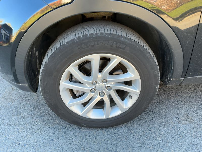Land Rover Discovery Sport 2.0 Td4 SE AWD 2017 – снимка 3
