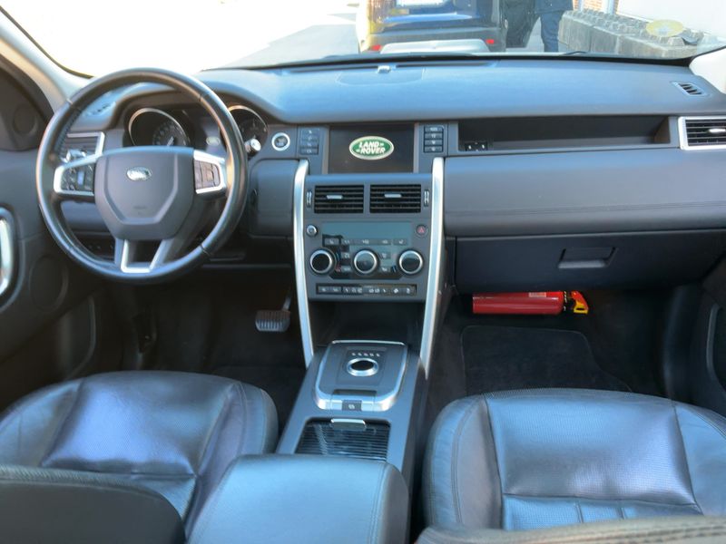 Land Rover Discovery Sport 2.0 Td4 SE AWD 2017 – снимка 17