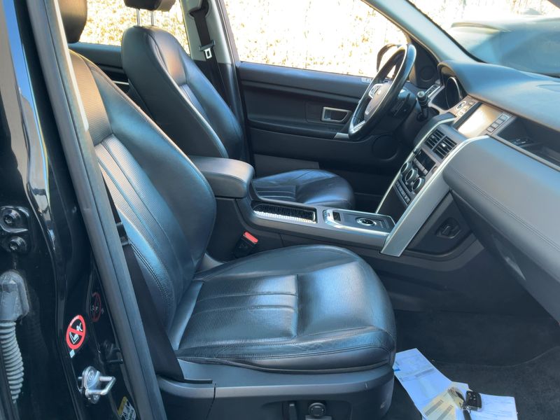 Land Rover Discovery Sport 2.0 Td4 SE AWD 2017 – снимка 16