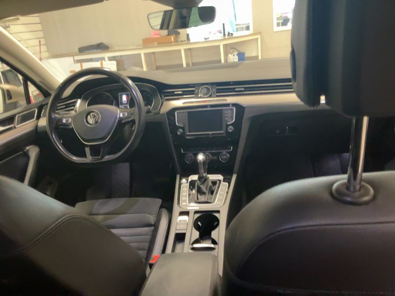 Volkswagen Passat 2.0 TDI Highline 4Motion BlueMotion Tech 2016 – снимка 18
