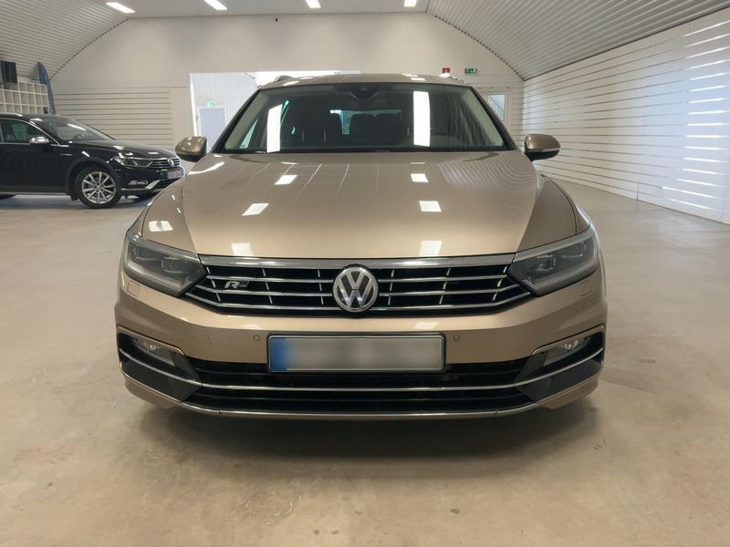 Volkswagen Passat 2.0 TDI Highline 4Motion BlueMotion Tech 2016 – снимка 14