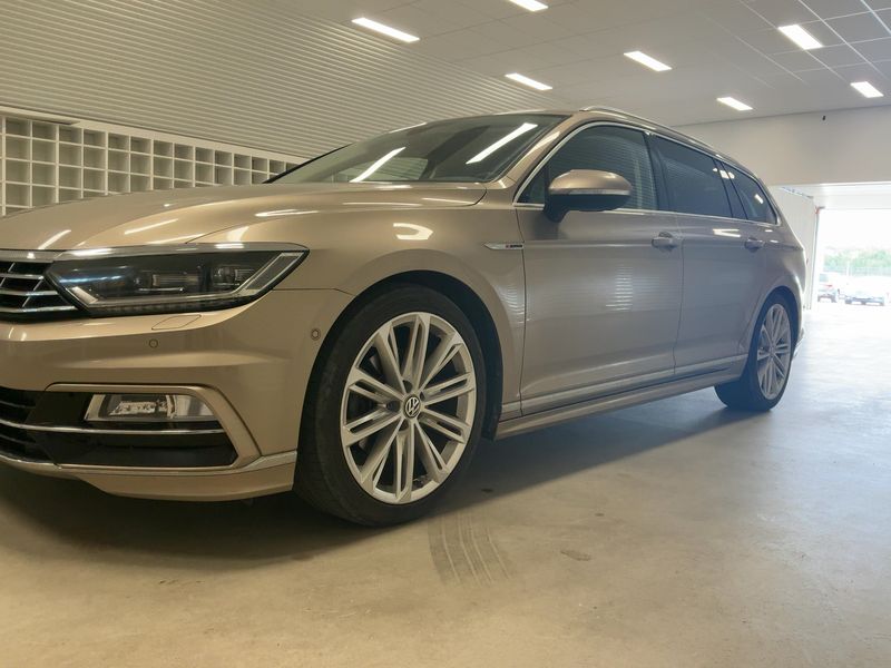 Volkswagen Passat 2.0 TDI Highline 4Motion BlueMotion Tech 2016 – снимка 2