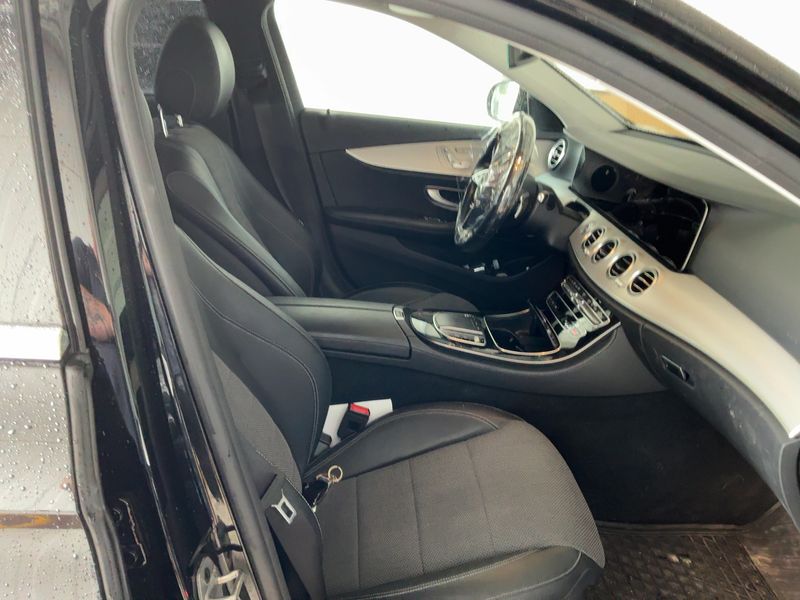 Mercedes-Benz E-Klasse E 300 de T AMG Line 2022 – снимка 16