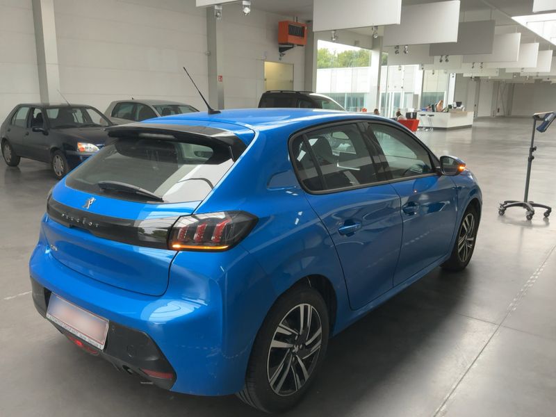 Peugeot 208 1.2 PureTech Allure 2020 – снимка 8