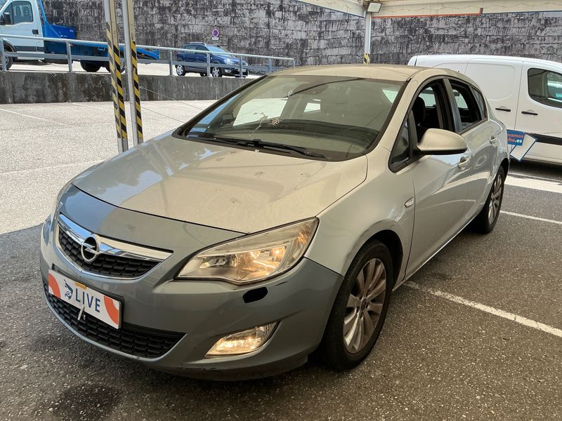 Opel Astra 1.7 CDTI Enjoy 2010 – снимка 1