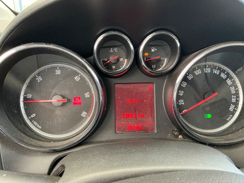 Opel Astra 1.7 CDTI Enjoy 2010 – снимка 4