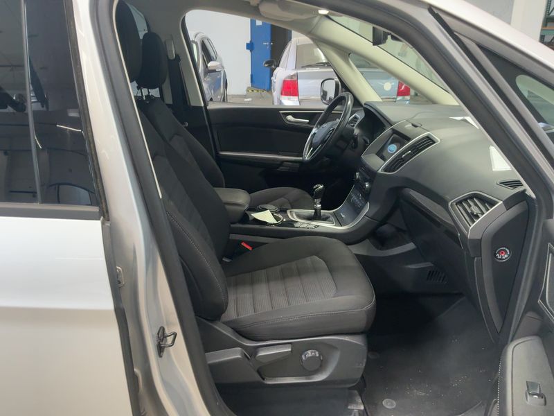 Ford Galaxy 1.5 EcoBoost Business 2018 – снимка 16