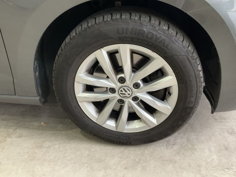 Volkswagen Touran 1.4 TSI Comfortline BlueMotion Tech 2017 – снимка 11