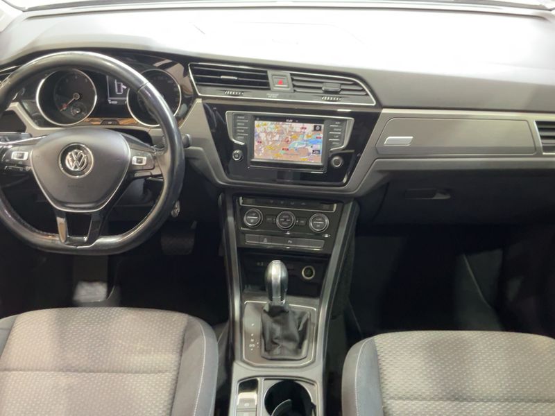 Volkswagen Touran 1.4 TSI Comfortline BlueMotion Tech 2017 – снимка 17