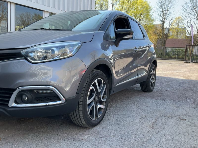 Renault Captur 1.2 TCe Energy Intens 2017 – снимка 2