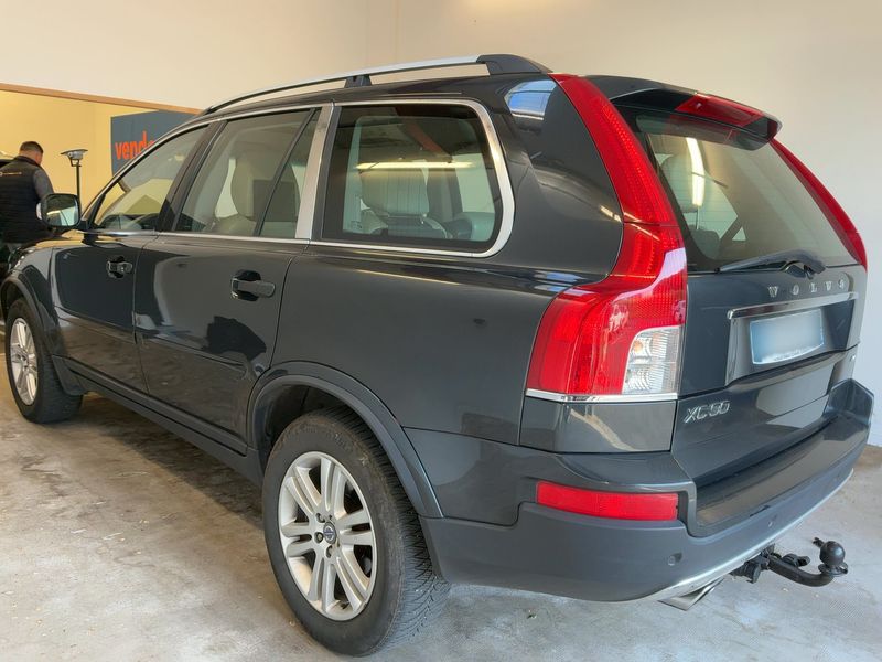 Volvo XC90 2.4 D5 Xenium 2011 – снимка 6