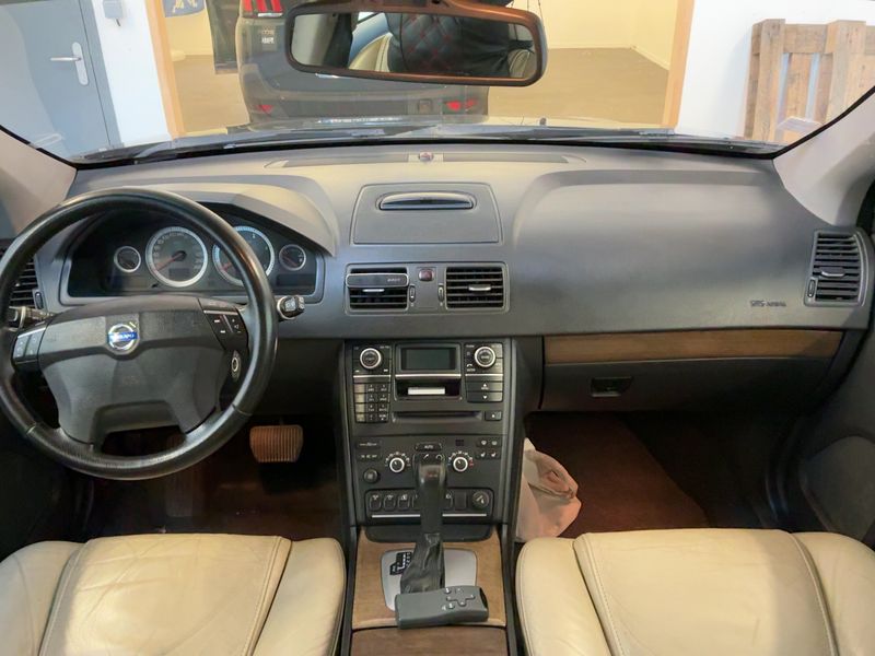 Volvo XC90 2.4 D5 Xenium 2011 – снимка 17