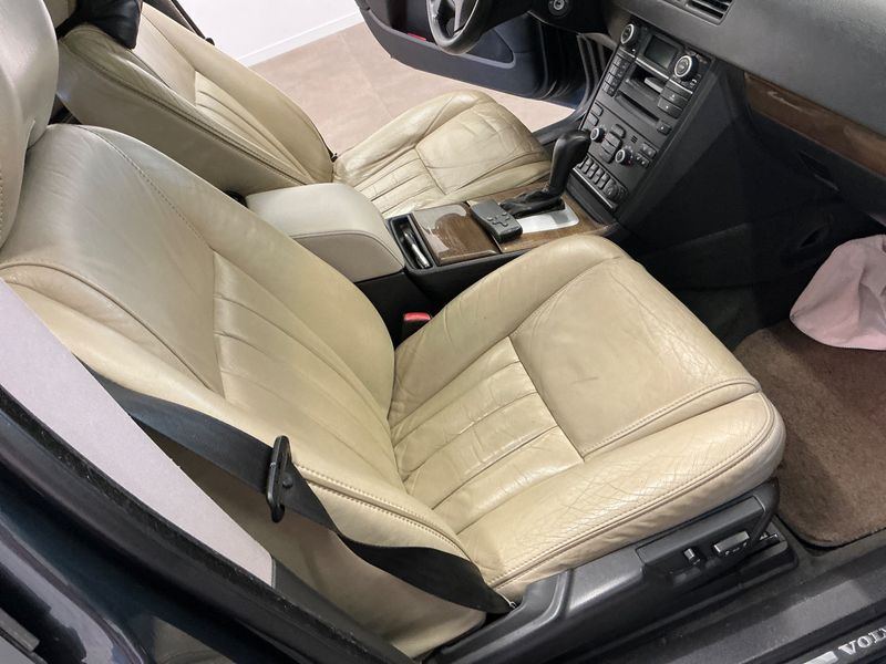 Volvo XC90 2.4 D5 Xenium 2011 – снимка 31