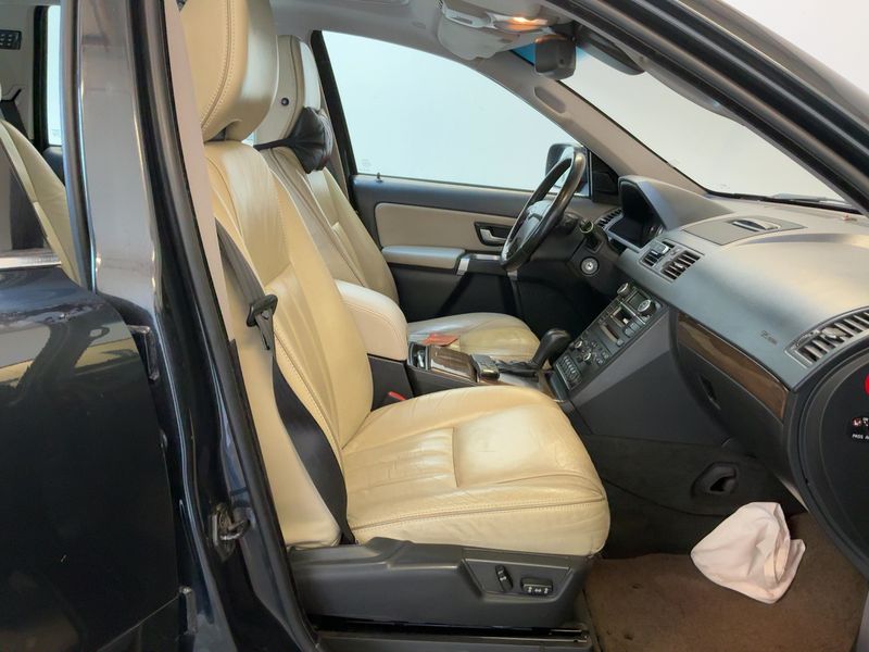 Volvo XC90 2.4 D5 Xenium 2011 – снимка 16