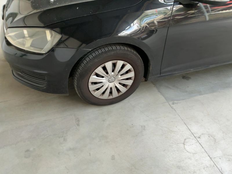 Volkswagen Golf VII 1.6 TDI Trendline BlueMotion Tech 2013 – снимка 17