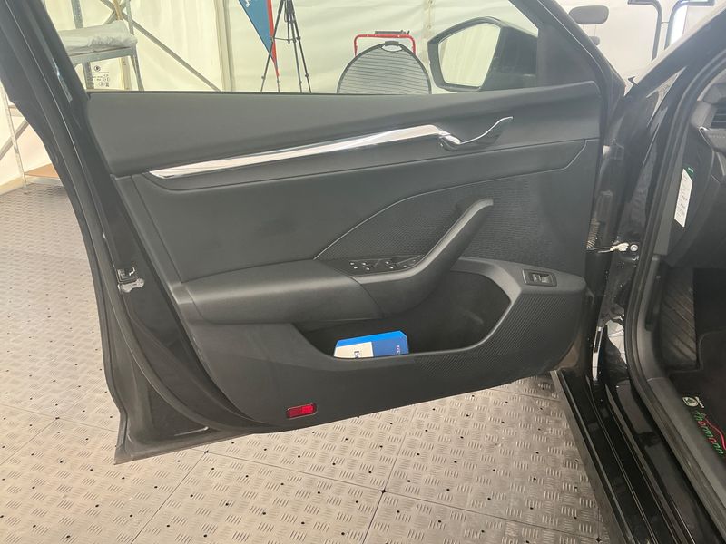Skoda Octavia 2.0 TDI First Edition 2020 – снимка 22