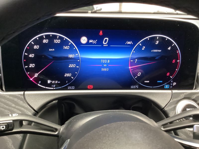 Mercedes-Benz E-Klasse E 220 d Mild-Hybrid T Avantgarde Advanced 2025 – снимка 18