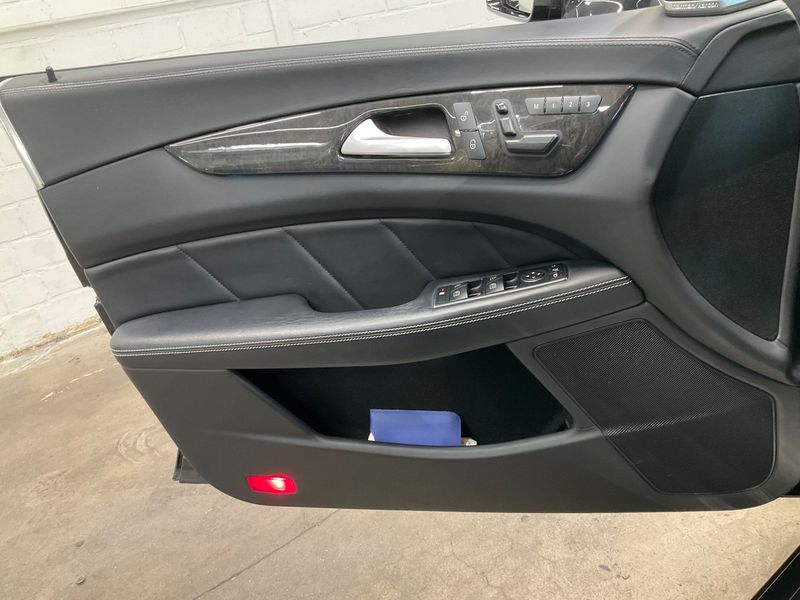 Mercedes-Benz CLS-Klasse CLS 500 CGI Shooting Brake BlueEfficiency 2014 – снимка 27