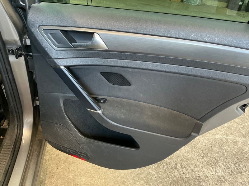 Volkswagen Golf VII 1.2 TSI Comfortline BlueMotion Tech 2013 – снимка 38