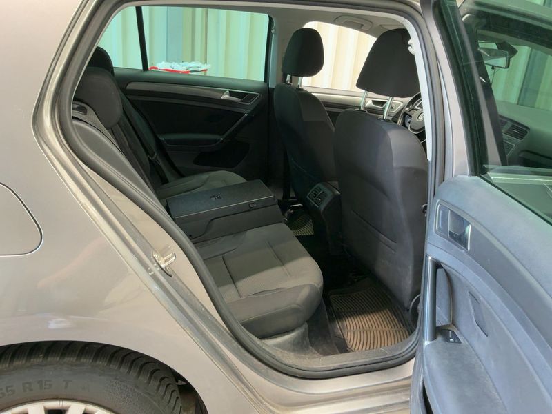 Volkswagen Golf VII 1.2 TSI Comfortline BlueMotion Tech 2013 – снимка 20