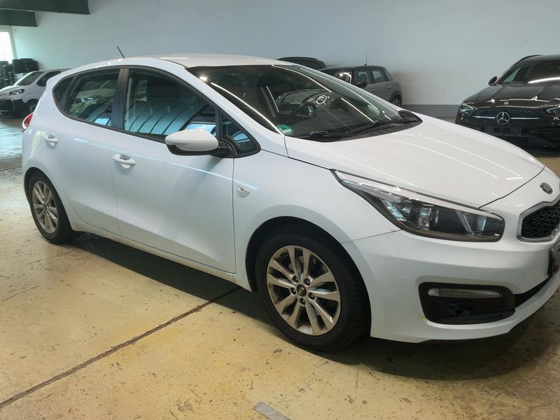Kia cee'd 1.4 Edition 7 2017 – снимка 12