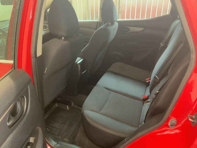Nissan Qashqai 1.2 Visia 2014 – снимка 19