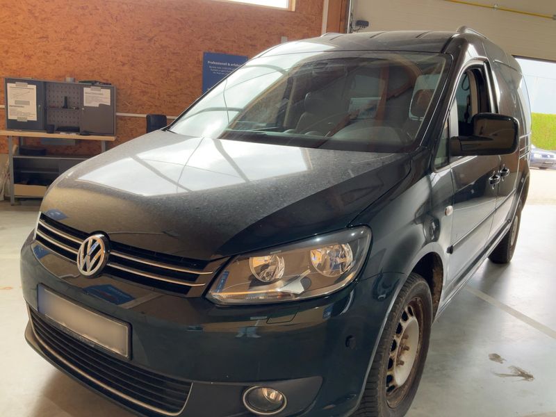 Volkswagen Caddy 2.0 TDI Maxi Highline 2012 – снимка 1