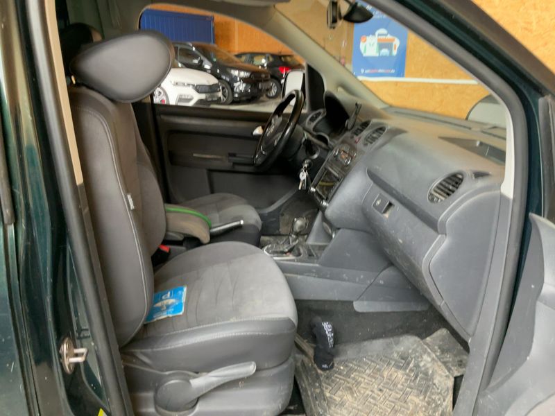 Volkswagen Caddy 2.0 TDI Maxi Highline 2012 – снимка 11