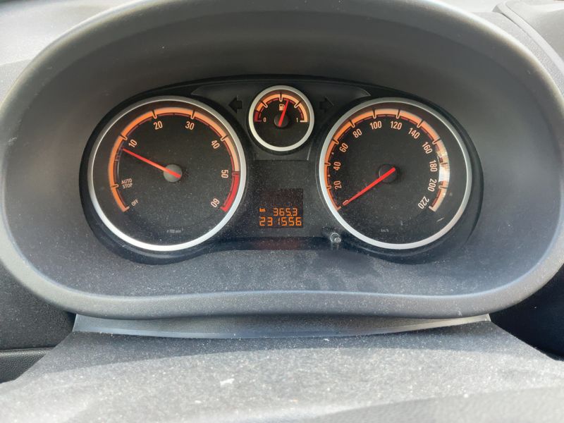 Opel Corsa 1.3 CDTI Innovation 2010 – снимка 4