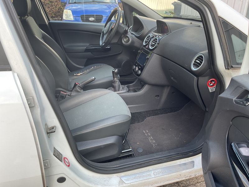 Opel Corsa 1.3 CDTI Innovation 2010 – снимка 3