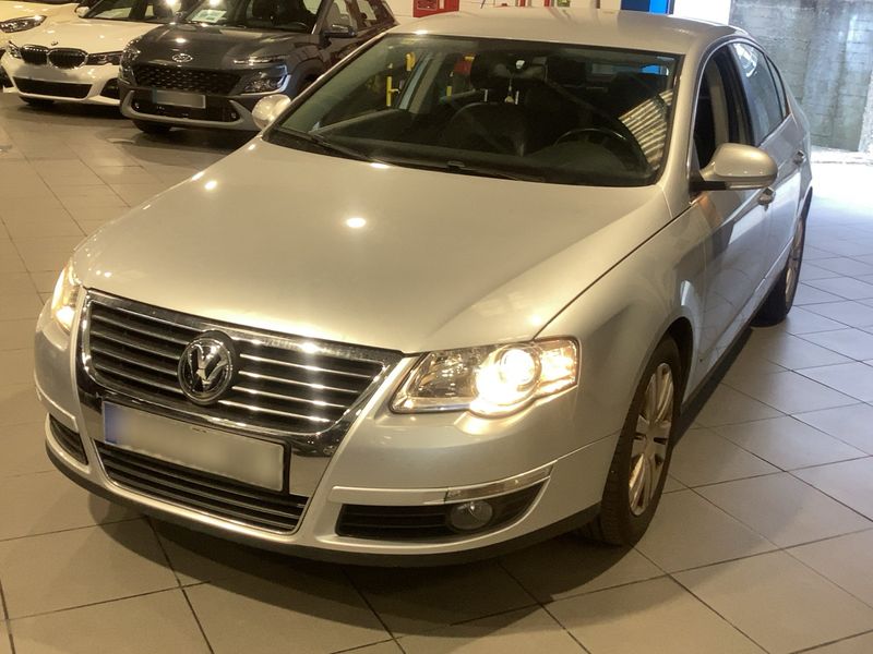 Volkswagen Passat 2.0 TDI Highline 2005 – снимка 1