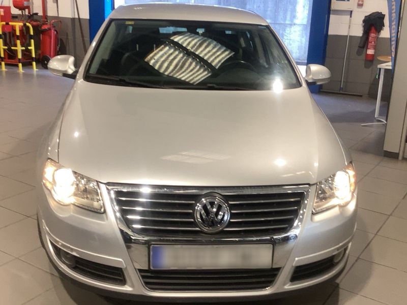 Volkswagen Passat 2.0 TDI Highline 2005 – снимка 14