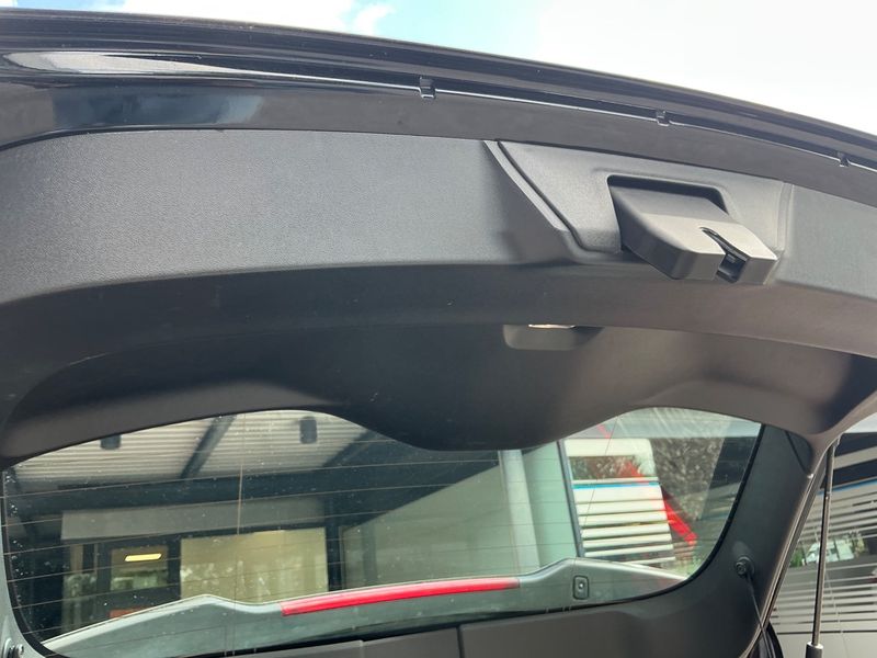 Volvo V40 Cross Country 1.6 D2 Momentum 2013 – снимка 23