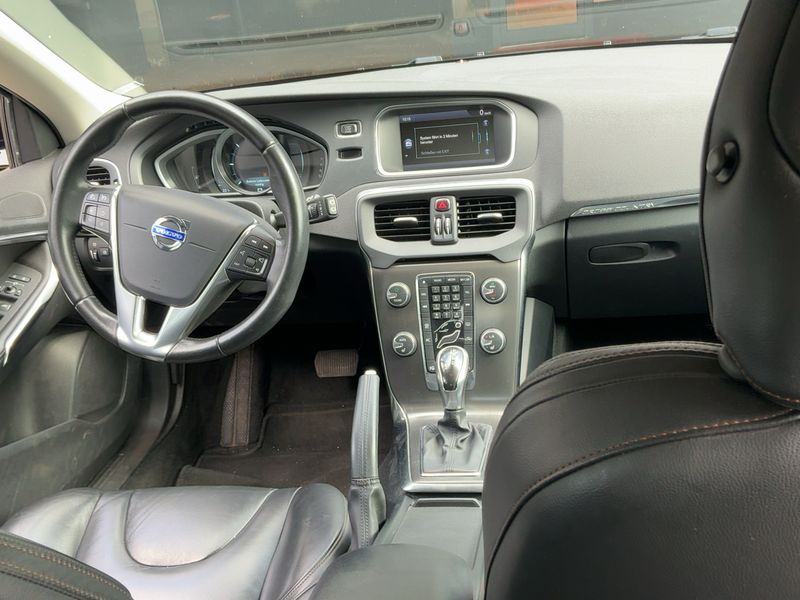 Volvo V40 Cross Country 1.6 D2 Momentum 2013 – снимка 17